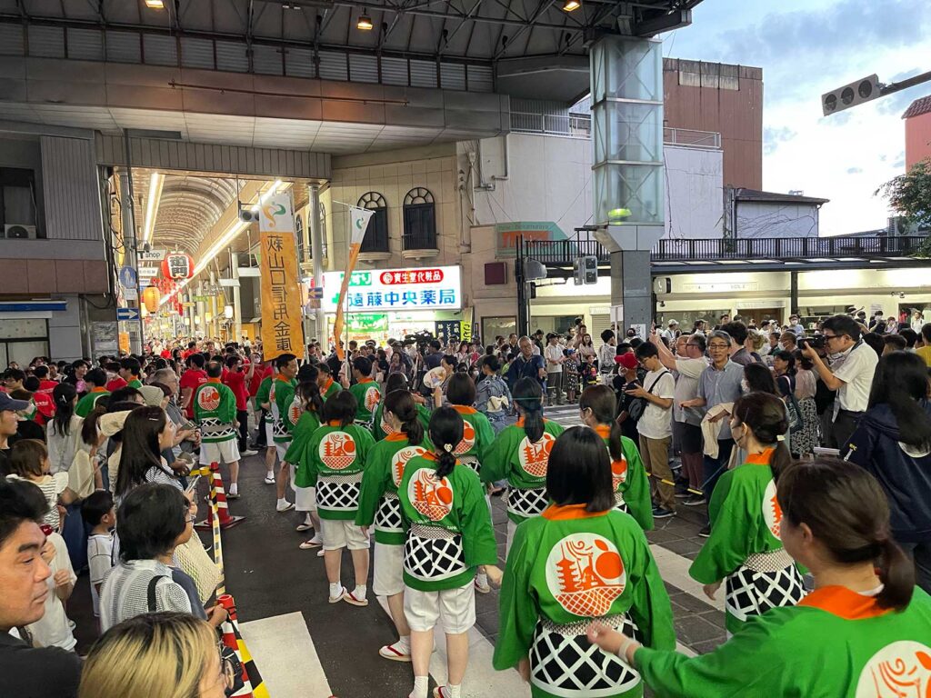 市民総踊り